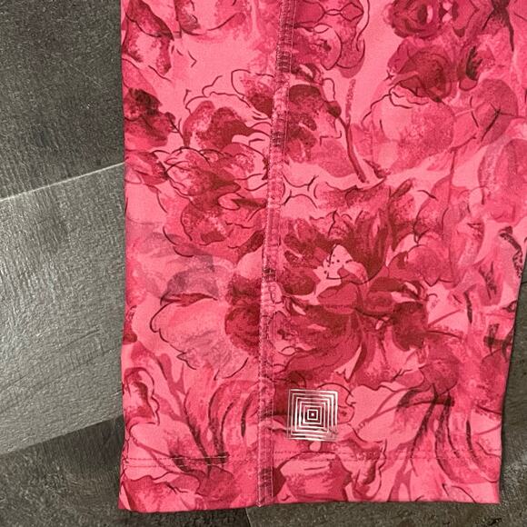 LuLaRoe Jade Capri Leggings Floral Athletic Stretch Women's sz M Pink NEW - Picture 12 of 13